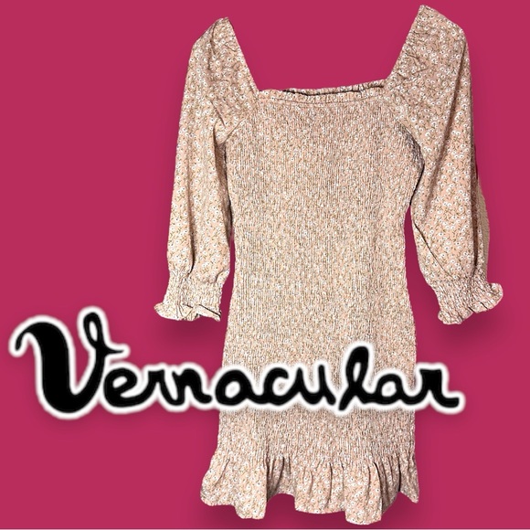 Vernacular Dresses & Skirts - NWT Vernacular Crinkle Stretch Puff Sleeve Dress in Floral Print. 🌺 Size Small